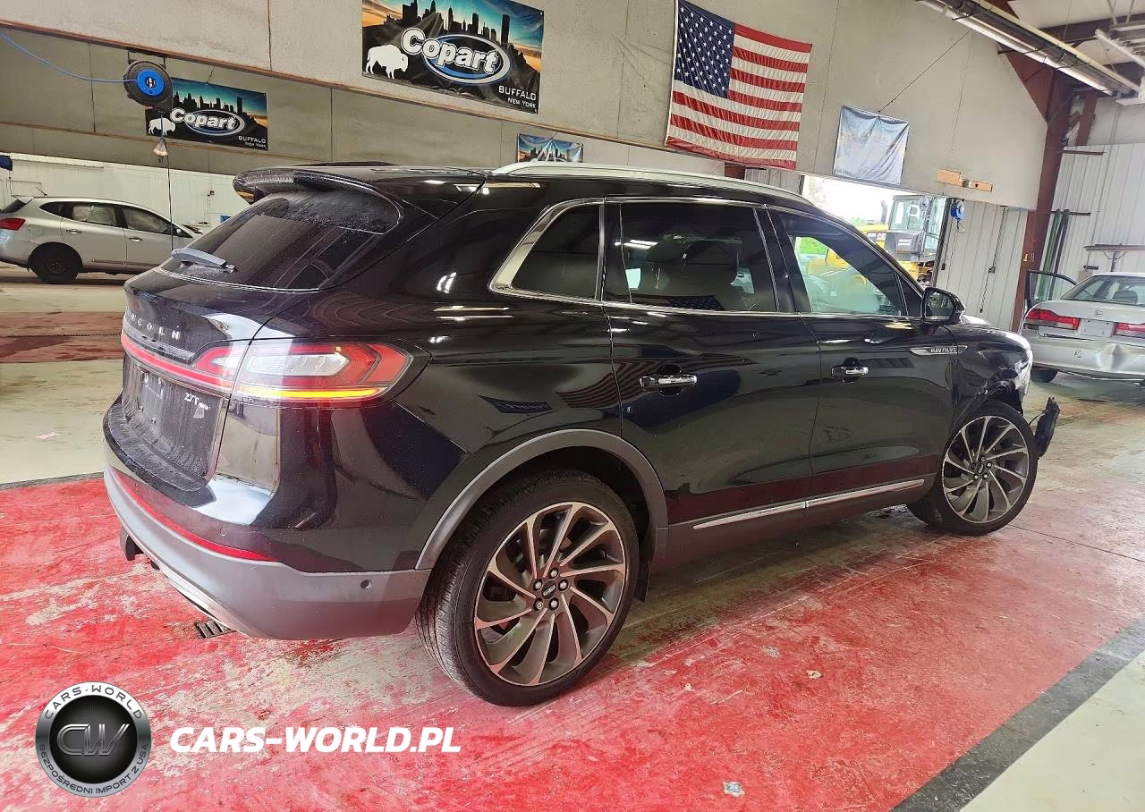 2019 Lincoln Nautilus Reserve VIN:2LMPJ8LP0KBL34033 - 3