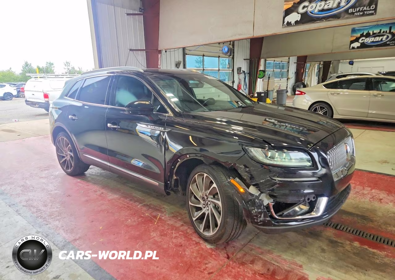 2019 Lincoln Nautilus Reserve VIN:2LMPJ8LP0KBL34033 - 4