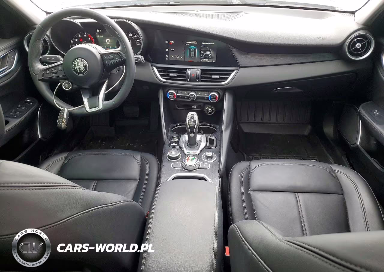 2021 Alfa Romeo Giulia Sport VIN:ZARFANAN9M7641259 - 8