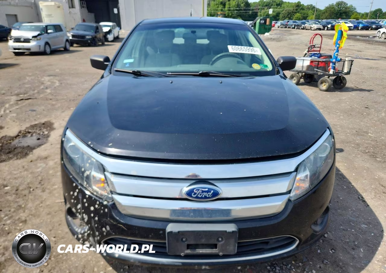 2012 Ford Fusion S VIN:3FAHP0GA6CR118741 - 5