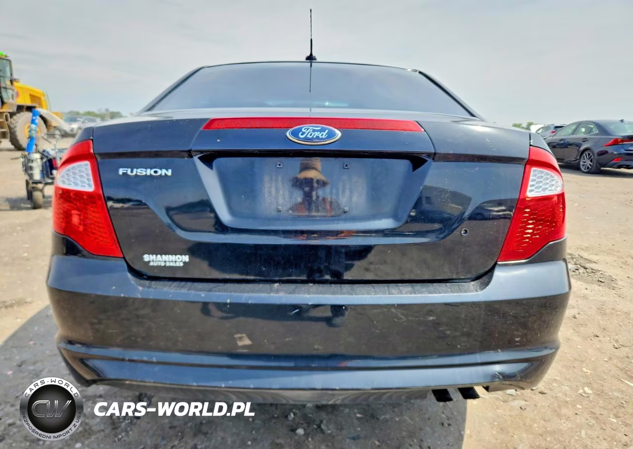 2012 Ford Fusion S VIN:3FAHP0GA6CR118741 - 6