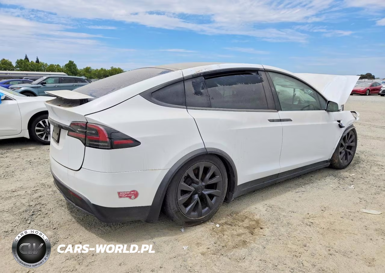 2024 Tesla Model X Long Range VIN:7SAXCBE58RF440202 - 3