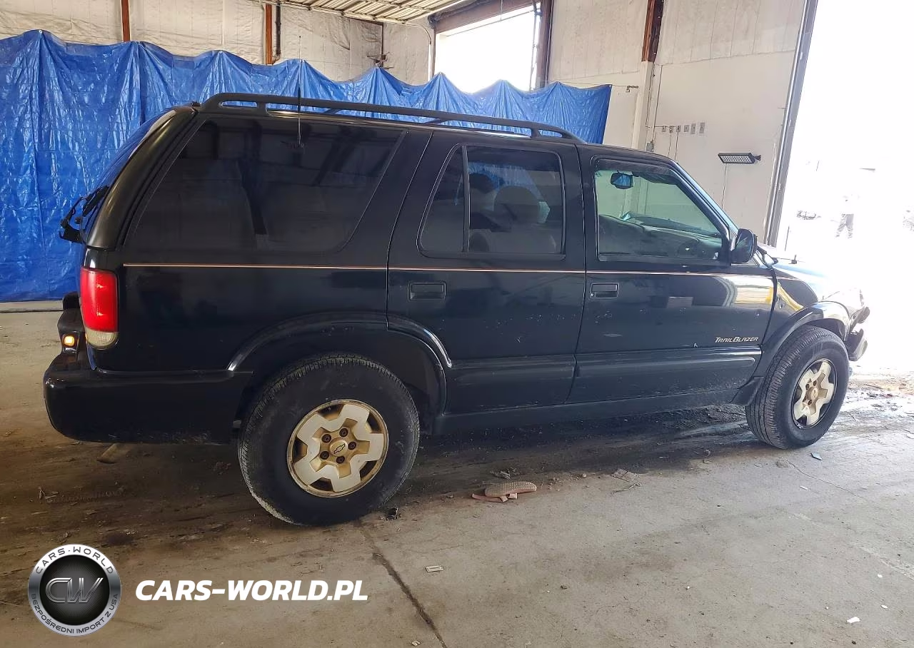 2001 Chevrolet Blazer VIN:1GNDT13W512167479 - 3
