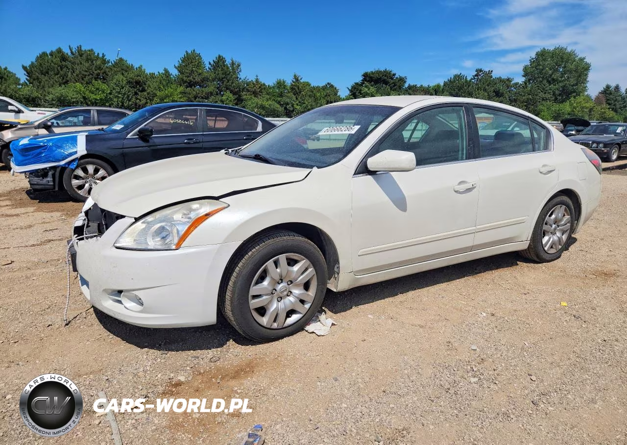 2010 Nissan Altima Base