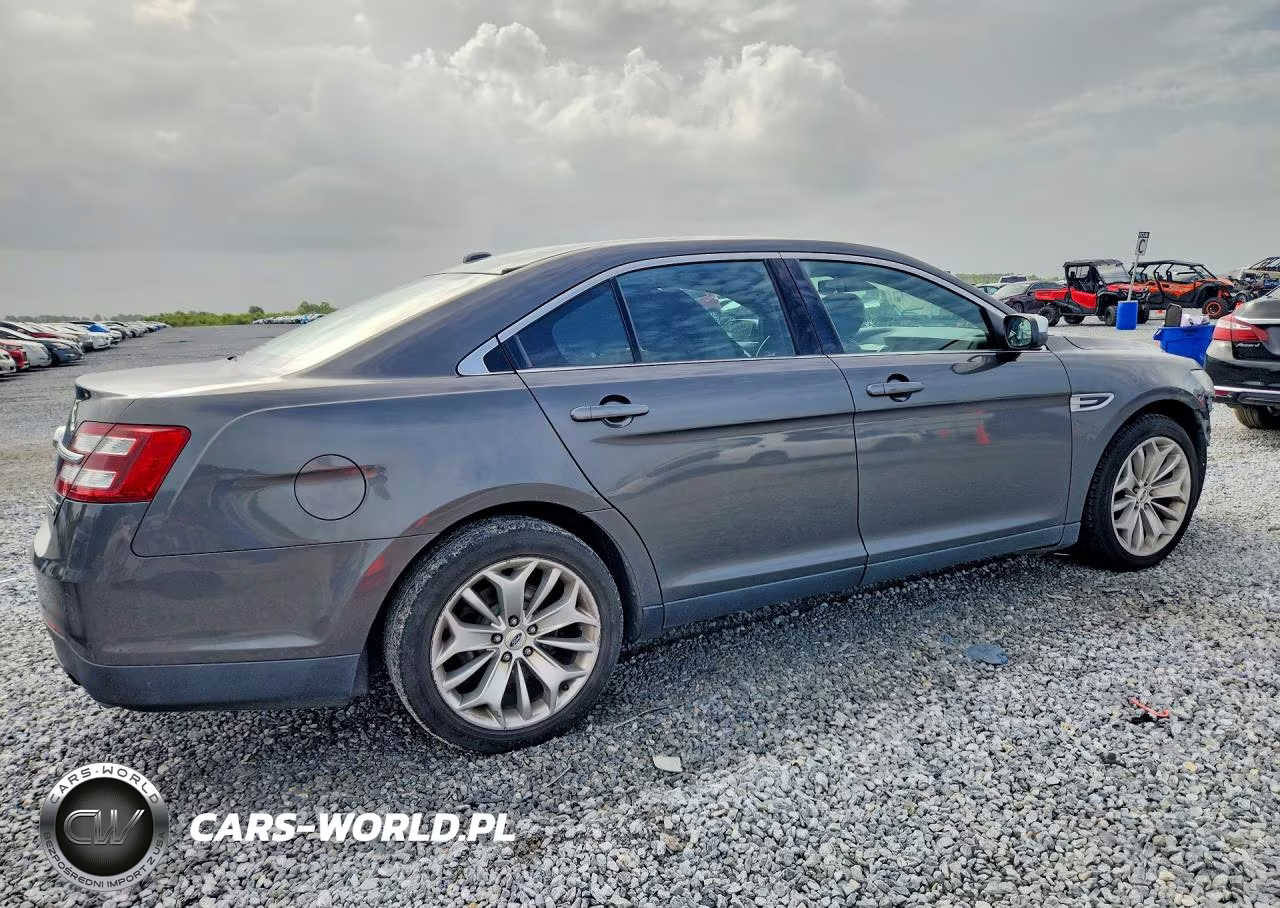 2017 Ford Taurus Limited VIN:1FAHP2F82HG102304 - 3