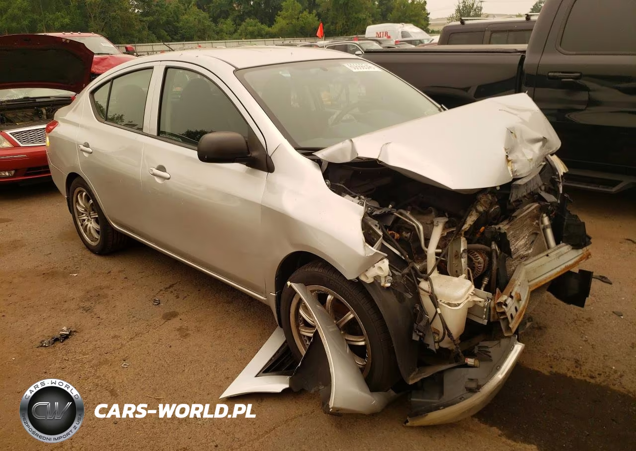 2013 Nissan Versa 1.6 S VIN:3N1CN7AP3DL838621 - 4