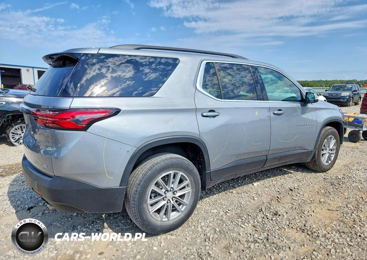 2023 Chevrolet Traverse Lt VIN:1GNERGKW9PJ182041 - 3