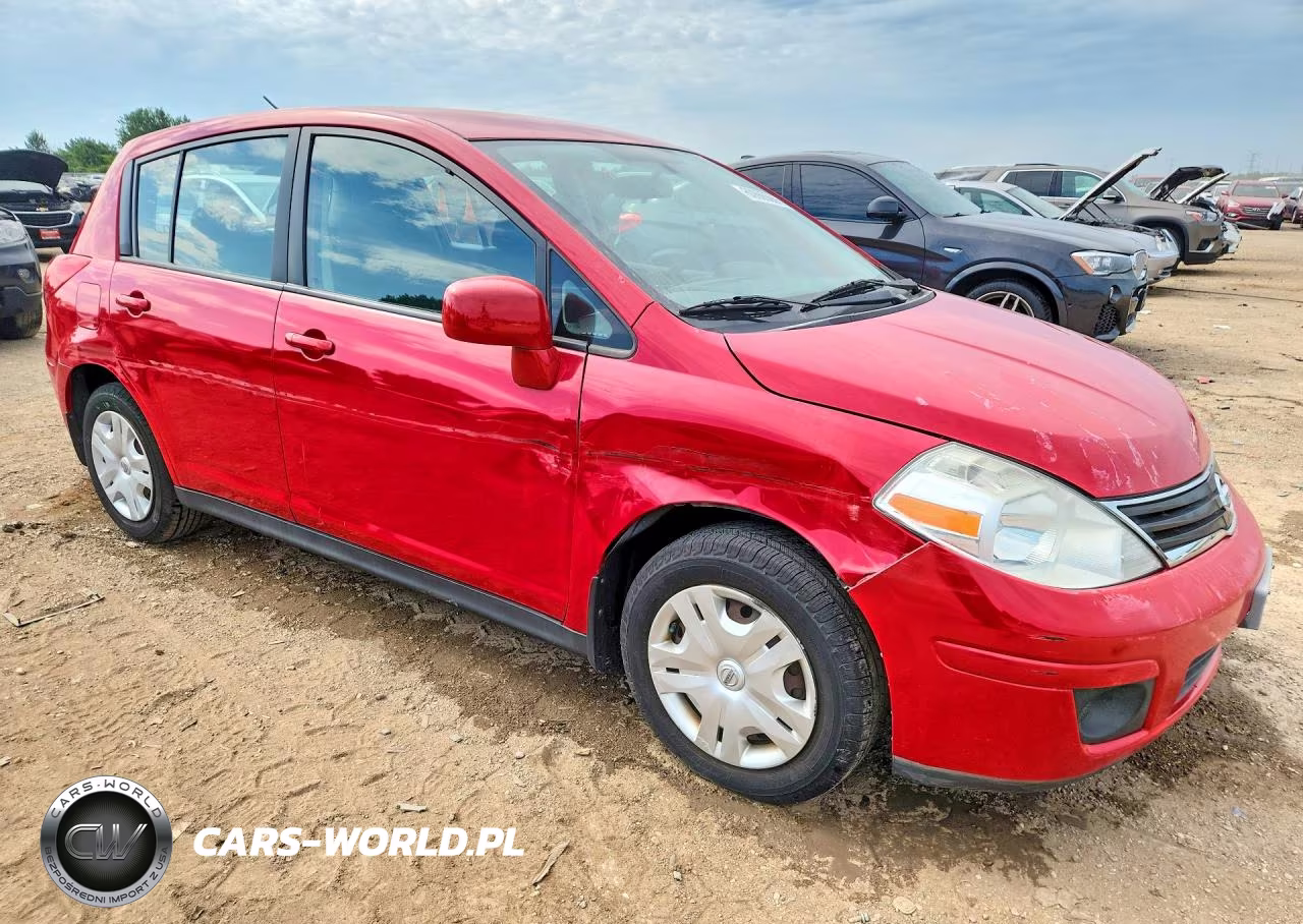 2010 Nissan Versa 1.8 S VIN:3N1BC1CP4AL386296 - 4