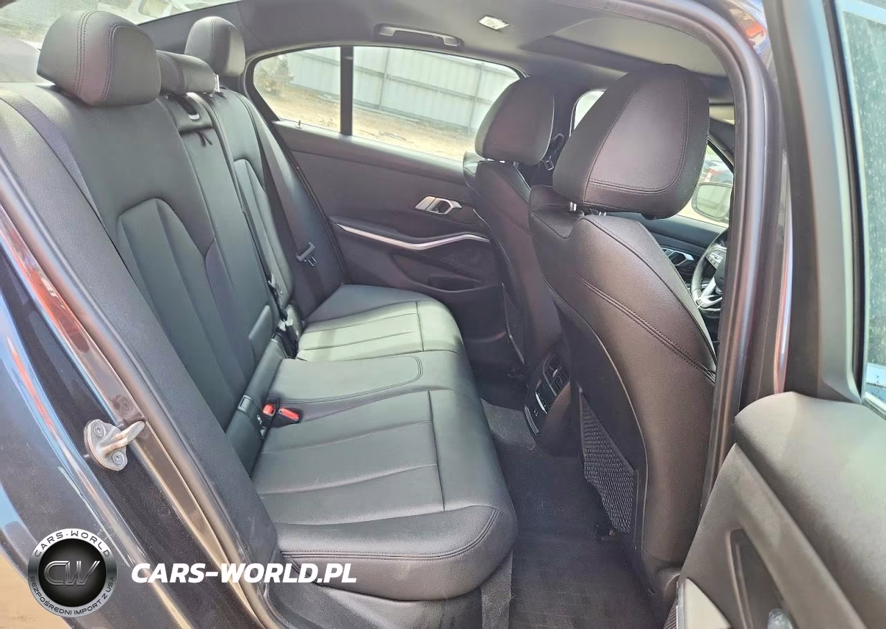 2021 BMW 330Xi VIN:3MW5R7J00M8C12747 - 10