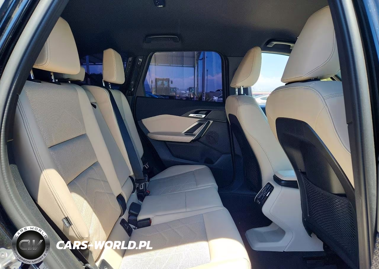 2023 BMW X1 xDrive28I VIN:WBX73EF08P5X78380 - 11