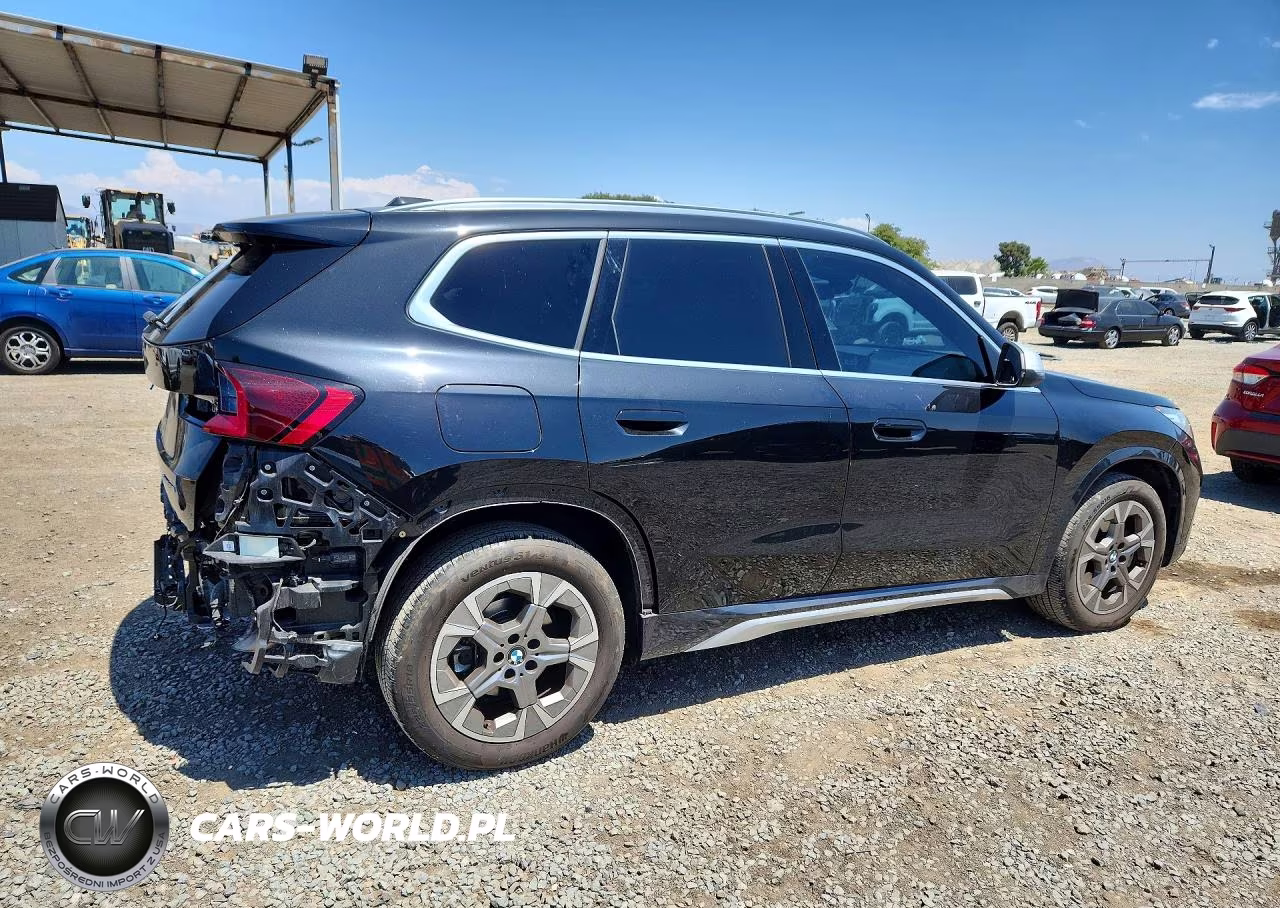 2023 BMW X1 xDrive28I VIN:WBX73EF08P5X78380 - 3