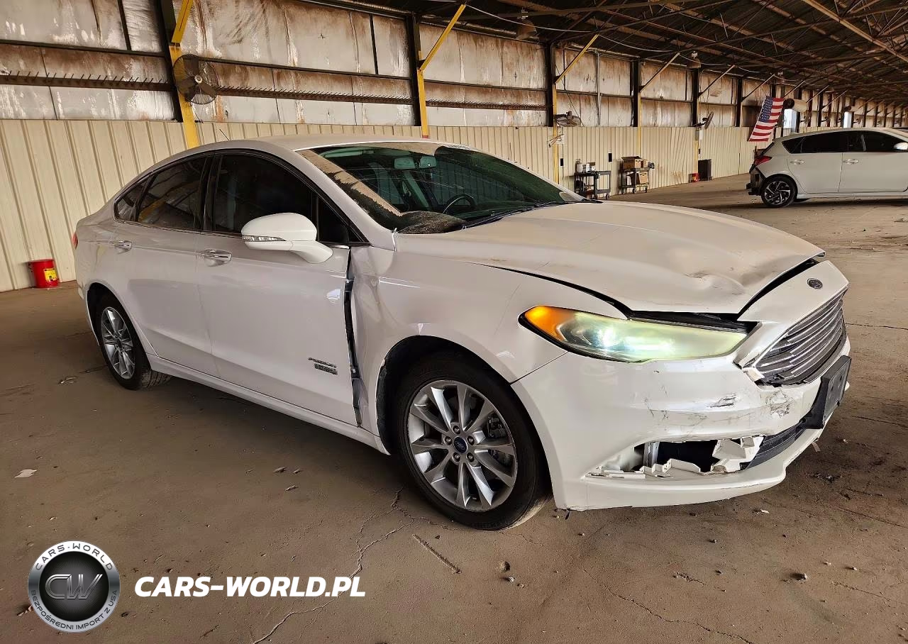 2018 Ford Fusion Se Phev VIN:3FA6P0PU1JR131184 - 4