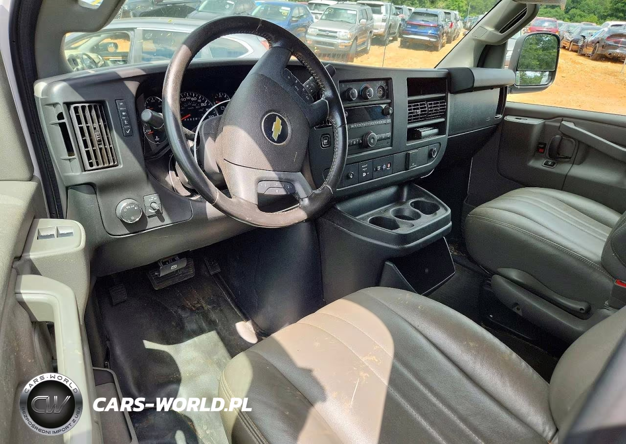 2021 Chevrolet Express G2500 VIN:1GCWGAFP2M1157237 - 7