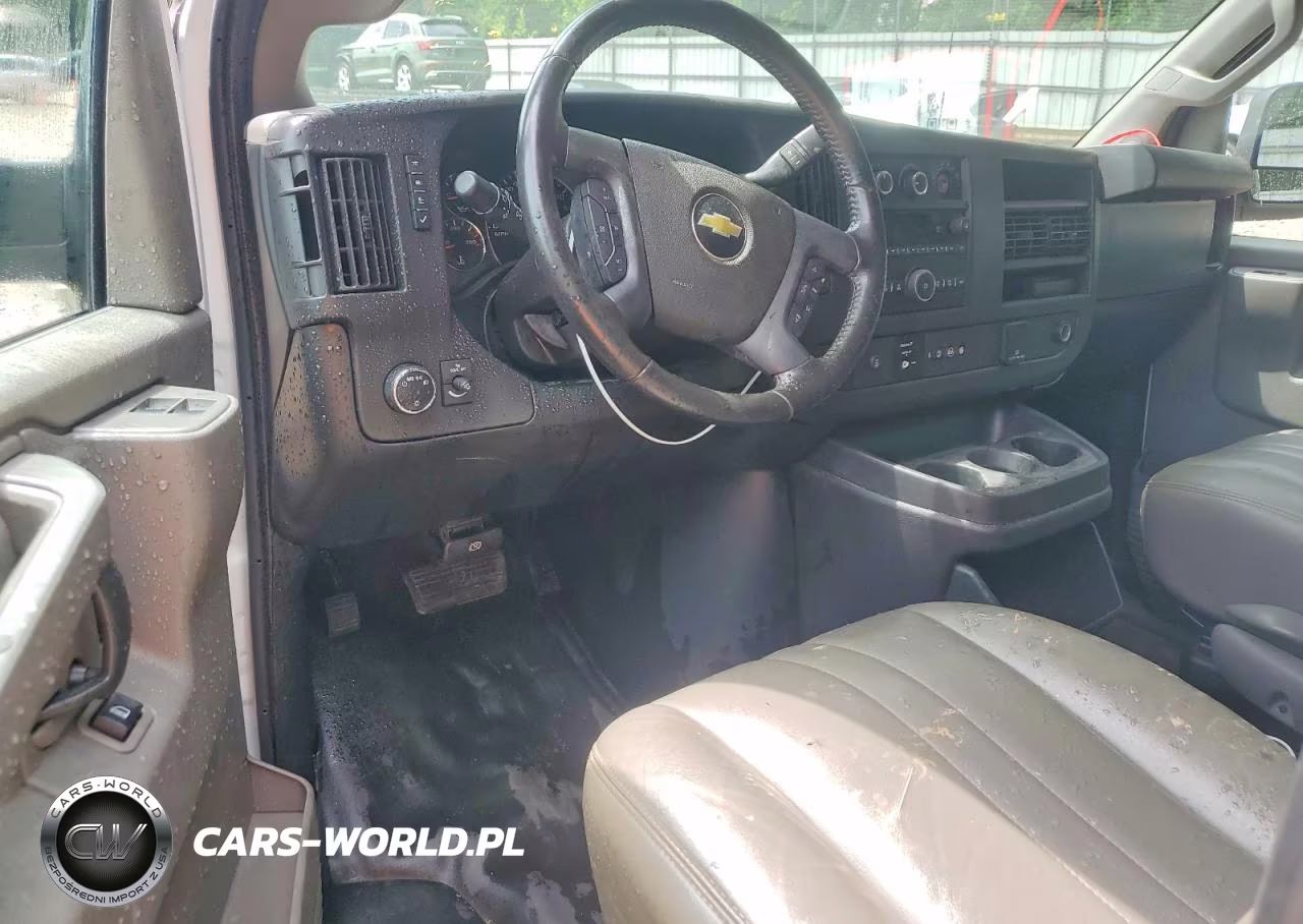 2021 Chevrolet Express G2500 VIN:1GCWGAFP2M1157237 - 8