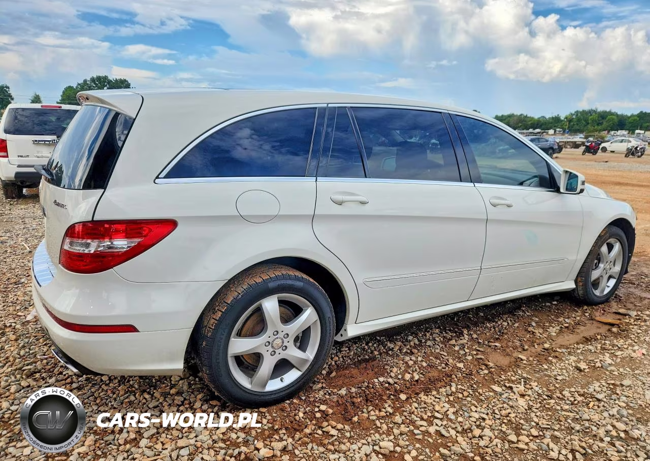 2011 Mercedes-Benz R 350 4Matic VIN:4JGCB6FE9BA115914 - 3