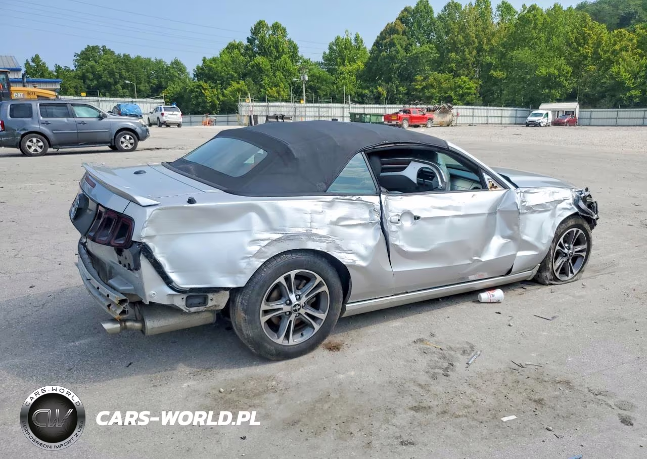 2014 Ford Mustang VIN:1ZVBP8EM7E5283597 - 3