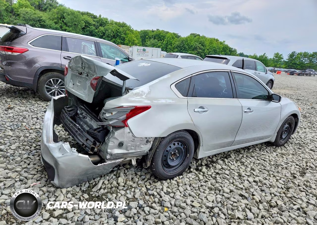 2018 Nissan Altima 2.5 S VIN:1N4AL3AP7JC106069 - 3