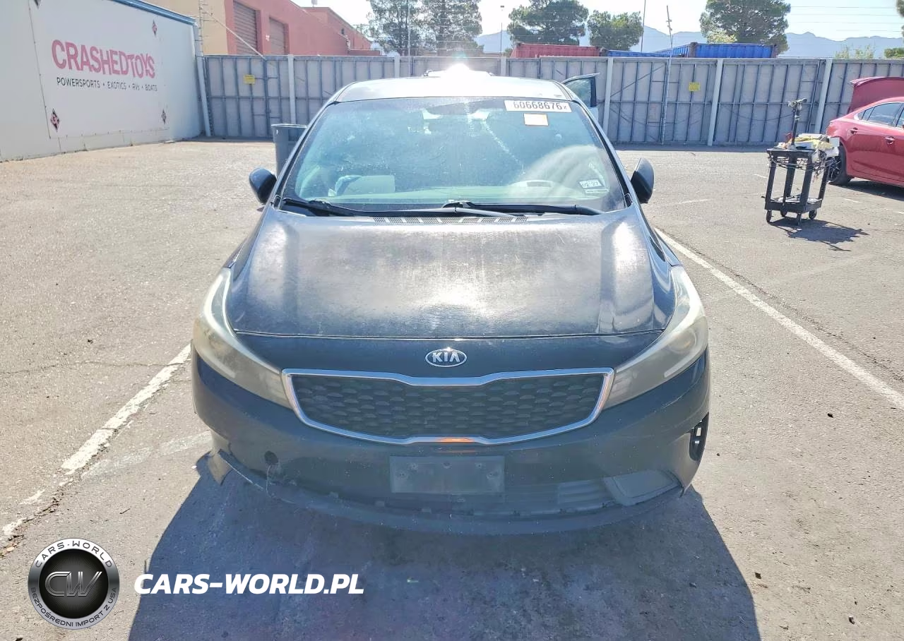 2017 Kia Forte Lx VIN:3KPFK4A73HE083613 - 5