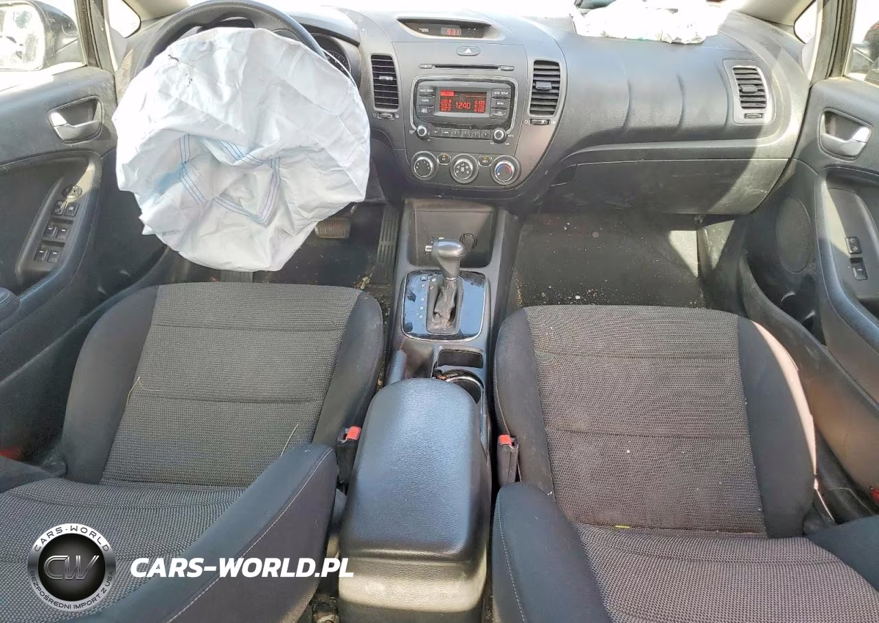 2017 Kia Forte Lx VIN:3KPFK4A73HE083613 - 8