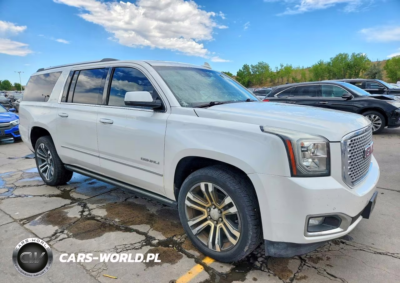 2017 GMC Yukon Xl Denali VIN:1GKS2HKJ7HR234526 - 4