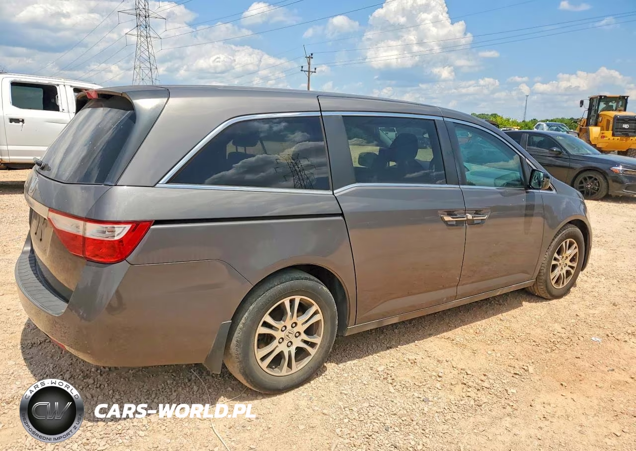 2013 Honda Odyssey Ex VIN:5FNRL5H49DB072700 - 3