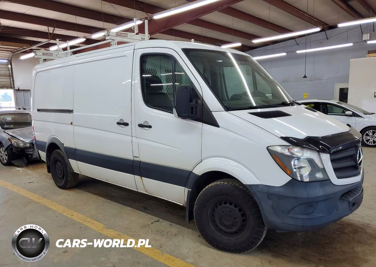 2016 Mercedes-Benz Sprinter 2500 Delivery Van VIN:WD3PE7DD3GP284452 - 4
