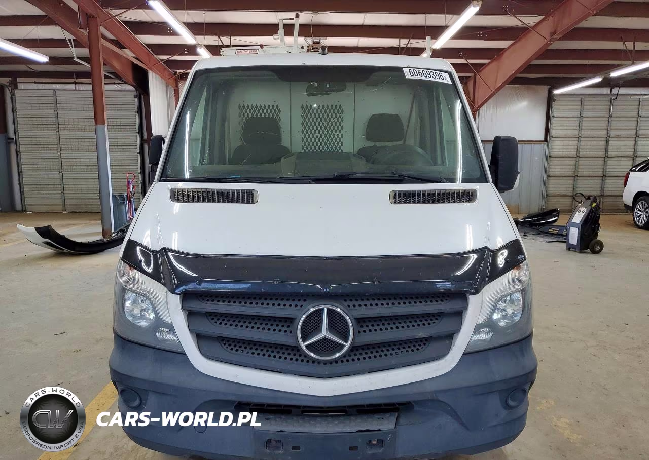 2016 Mercedes-Benz Sprinter 2500 Delivery Van VIN:WD3PE7DD3GP284452 - 5