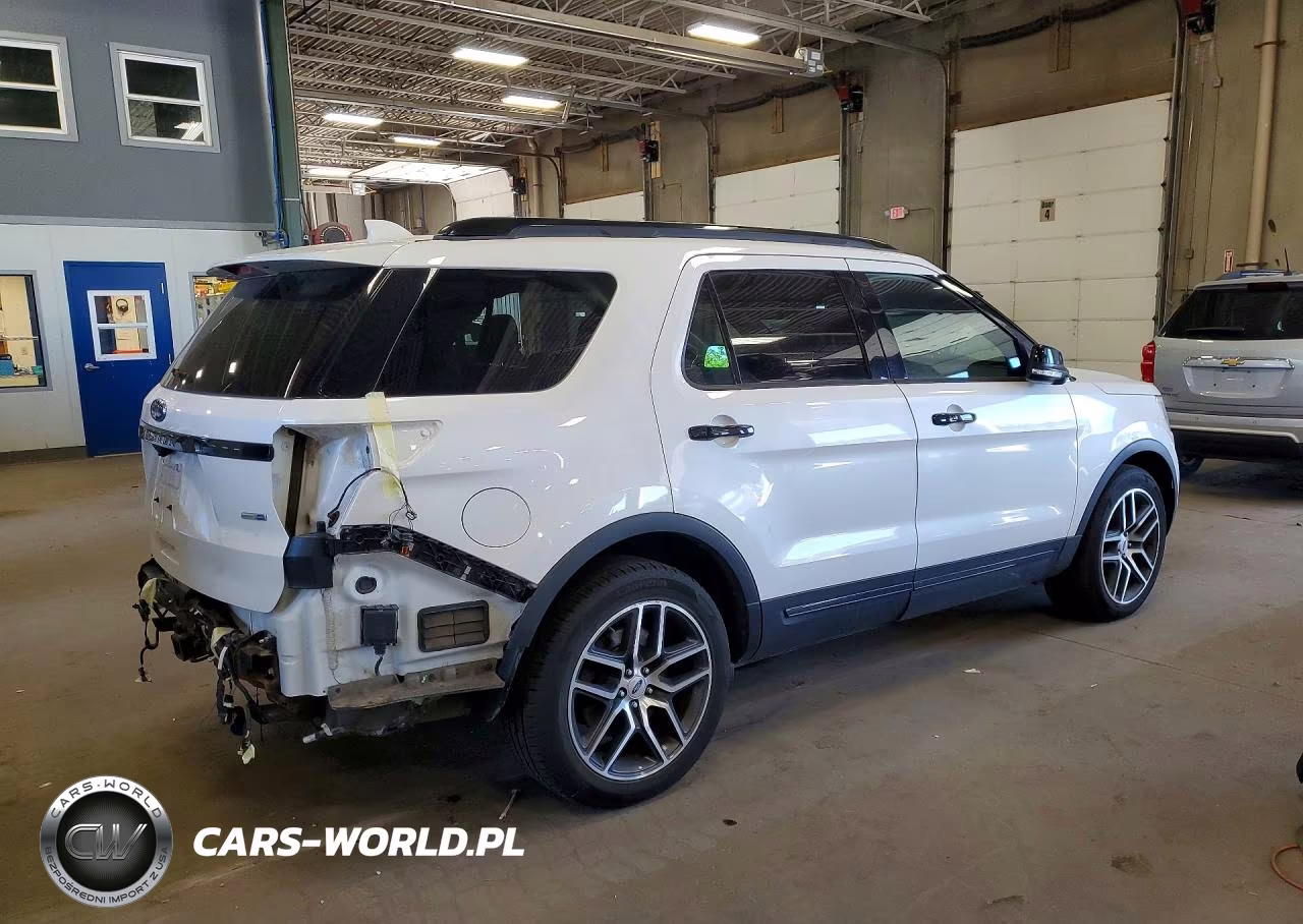 2016 Ford Explorer Sport VIN:1FM5K8GT3GGB71658 - 3