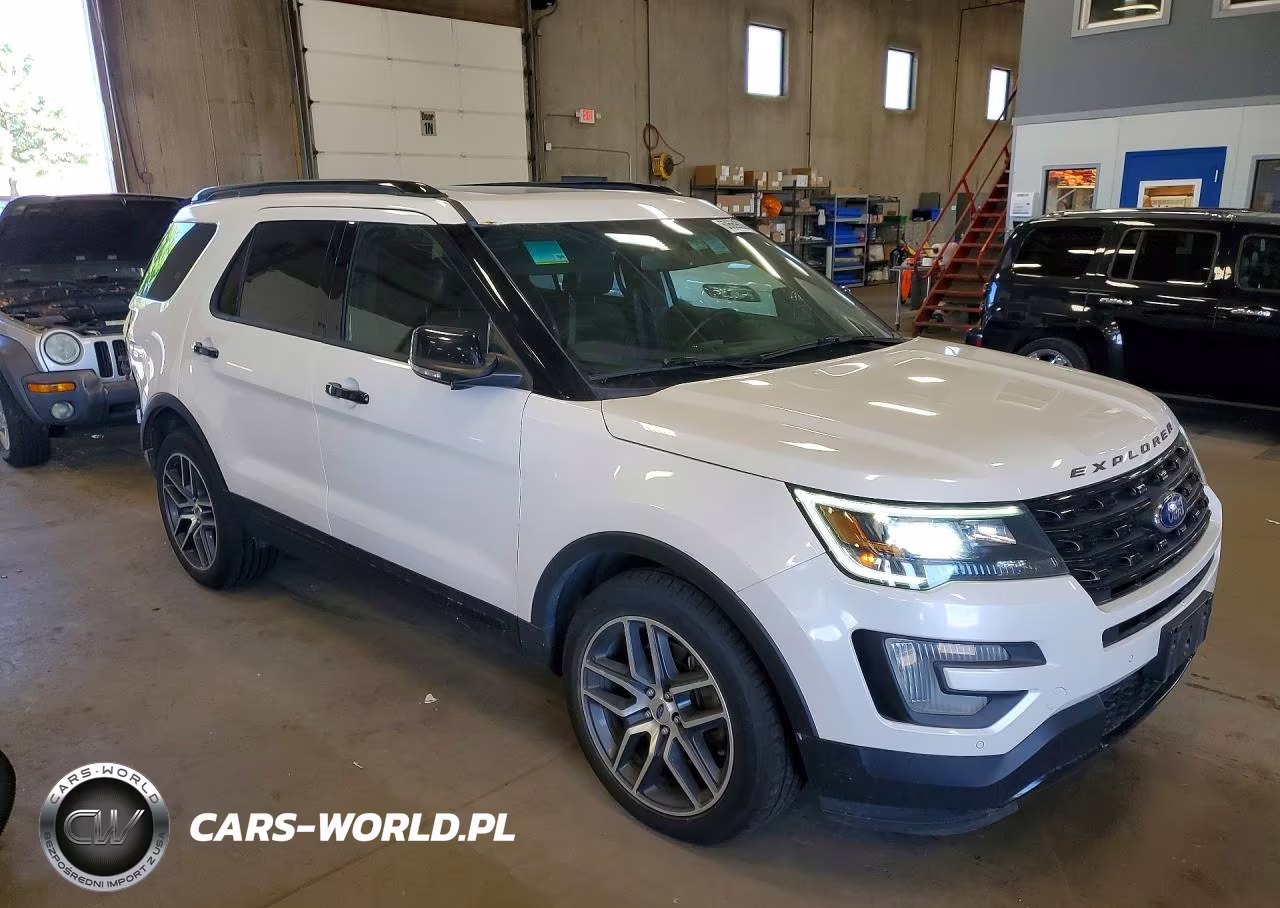 2016 Ford Explorer Sport VIN:1FM5K8GT3GGB71658 - 4