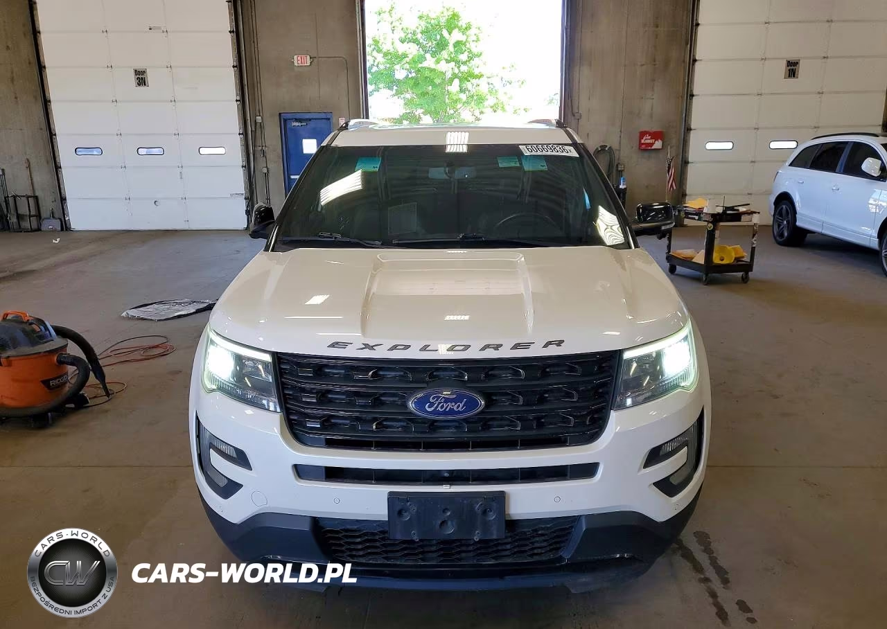 2016 Ford Explorer Sport VIN:1FM5K8GT3GGB71658 - 5