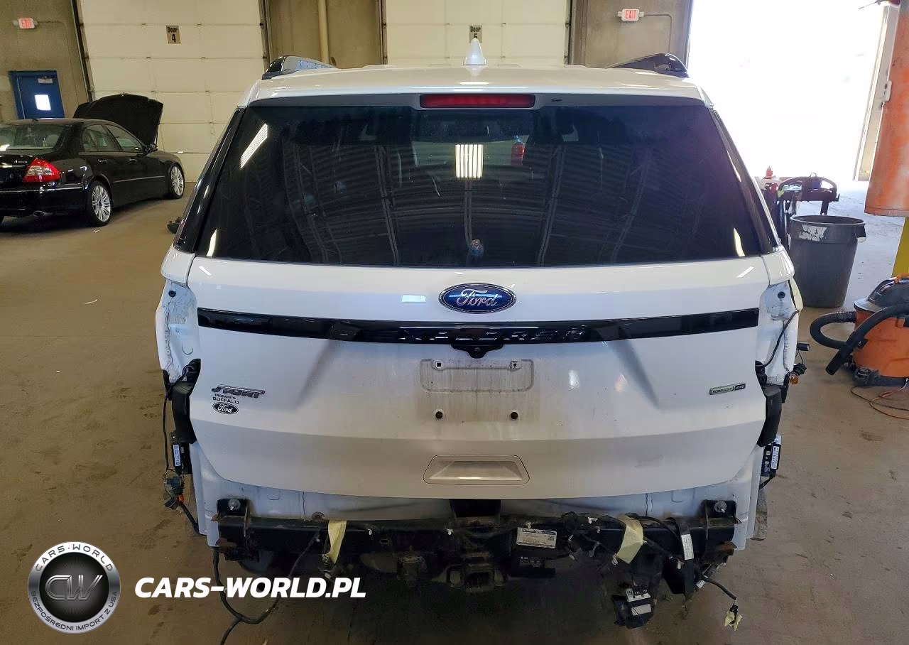 2016 Ford Explorer Sport VIN:1FM5K8GT3GGB71658 - 6