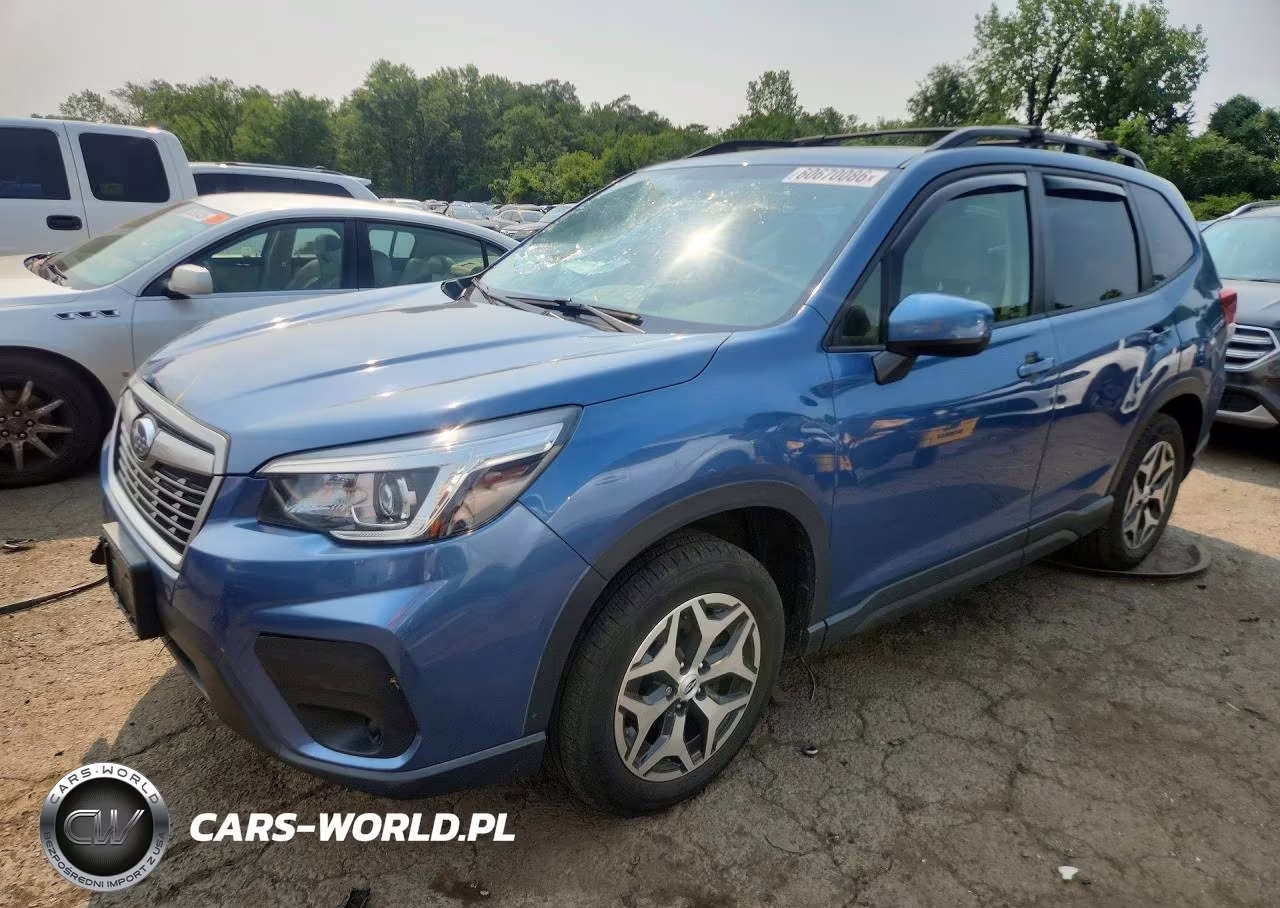2020 Subaru Forester Premium VIN:JF2SKAGC2LH473561 - 1