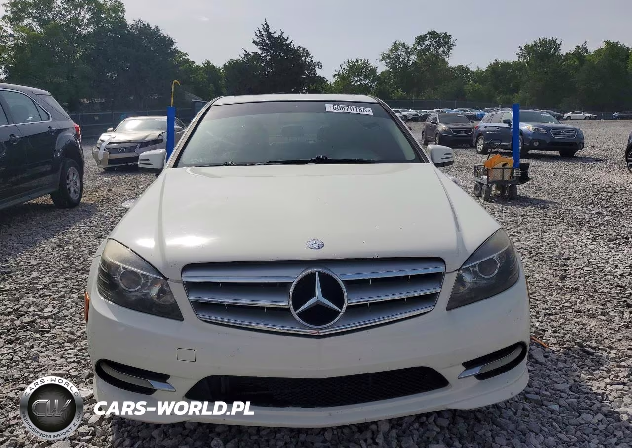 2011 Mercedes-Benz C 300 VIN:WDDGF5EBXBA509021 - 5
