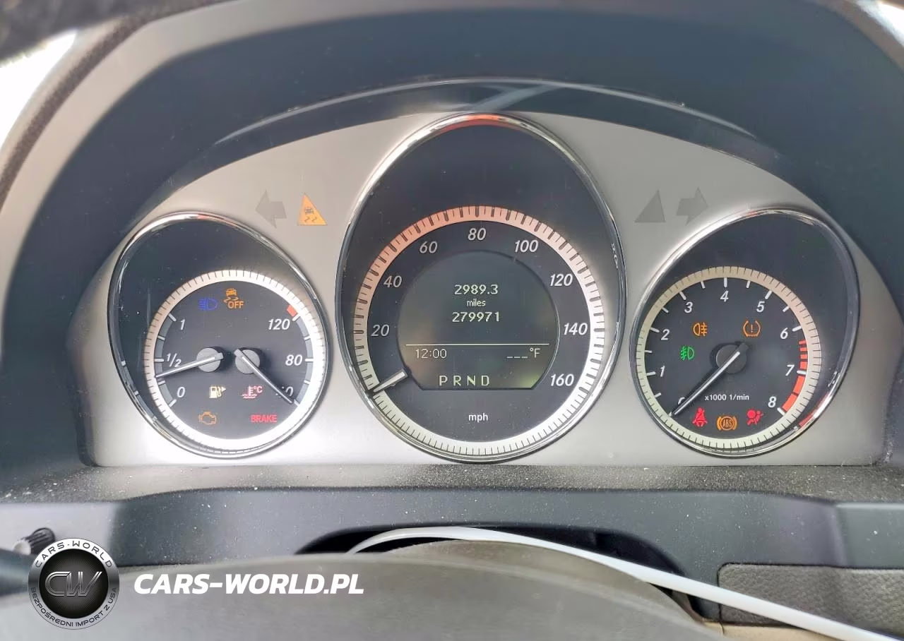 2011 Mercedes-Benz C 300 VIN:WDDGF5EBXBA509021 - 9