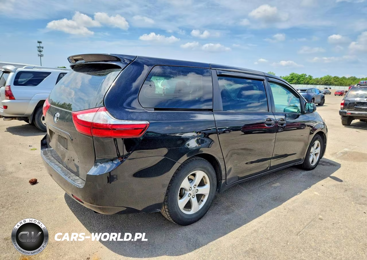 2017 Toyota Sienna L 7-Passenger VIN:5TDZZ3DC7HS836738 - 3