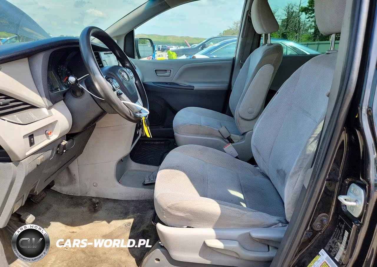 2017 Toyota Sienna L 7-Passenger VIN:5TDZZ3DC7HS836738 - 7