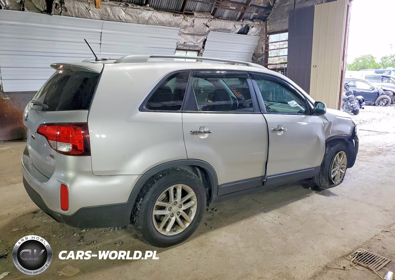 2014 Kia Sorento Lx VIN:5XYKT4A63EG466081 - 3