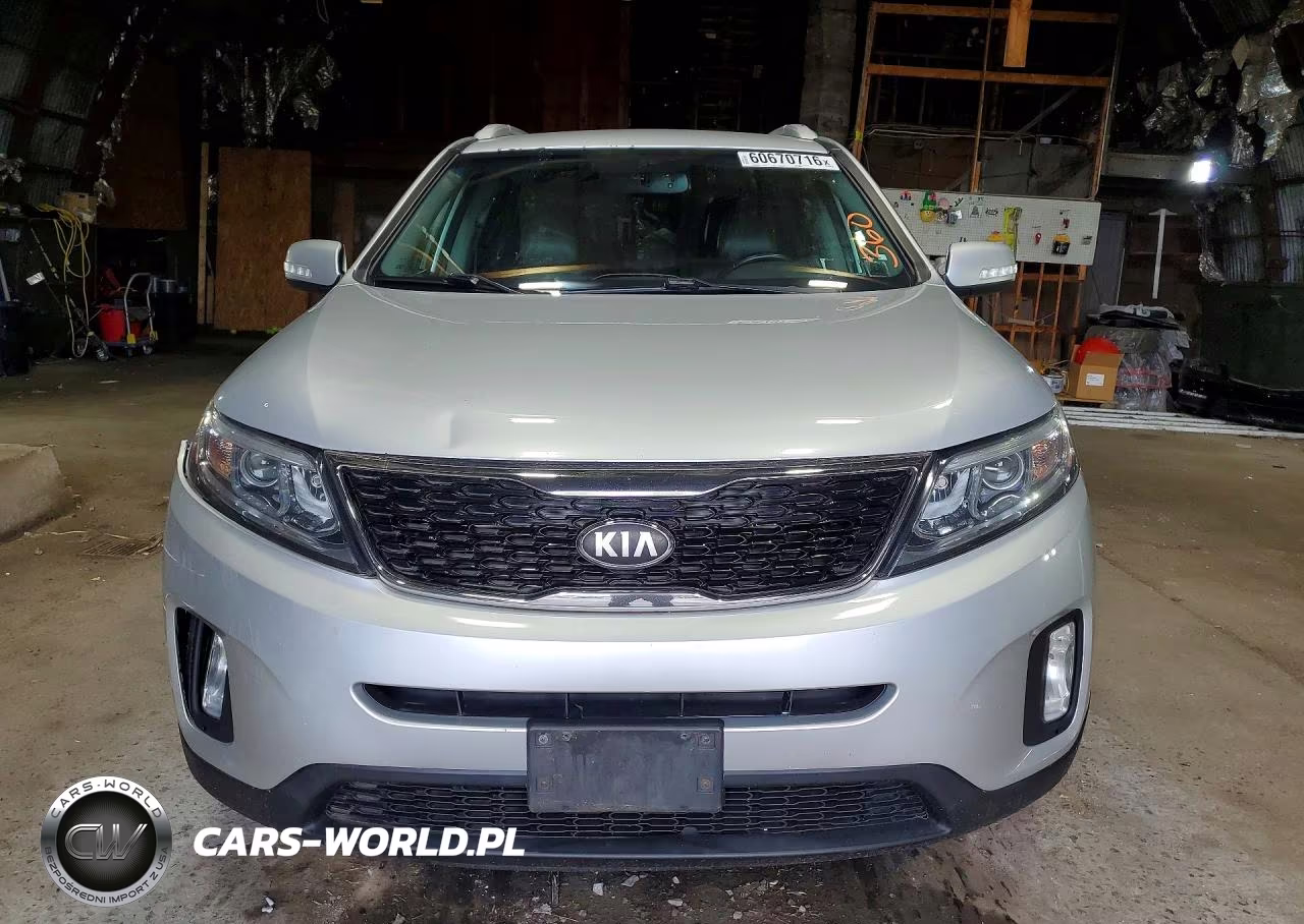 2014 Kia Sorento Lx VIN:5XYKT4A63EG466081 - 5