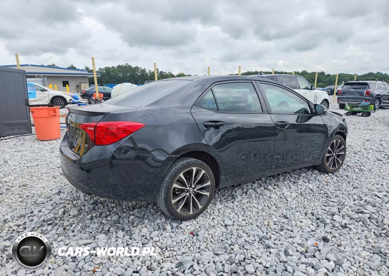 2019 Toyota Corolla Se VIN:2T1BURHE7KC217152 - 3