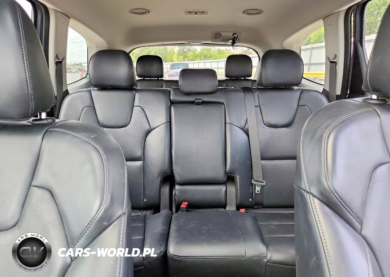 2020 Kia Telluride S VIN:5XYP64HCXLG010021 - 10