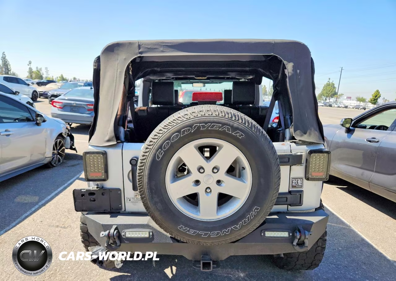 2007 Jeep Wrangler X VIN:1J4GA39167L161948 - 6