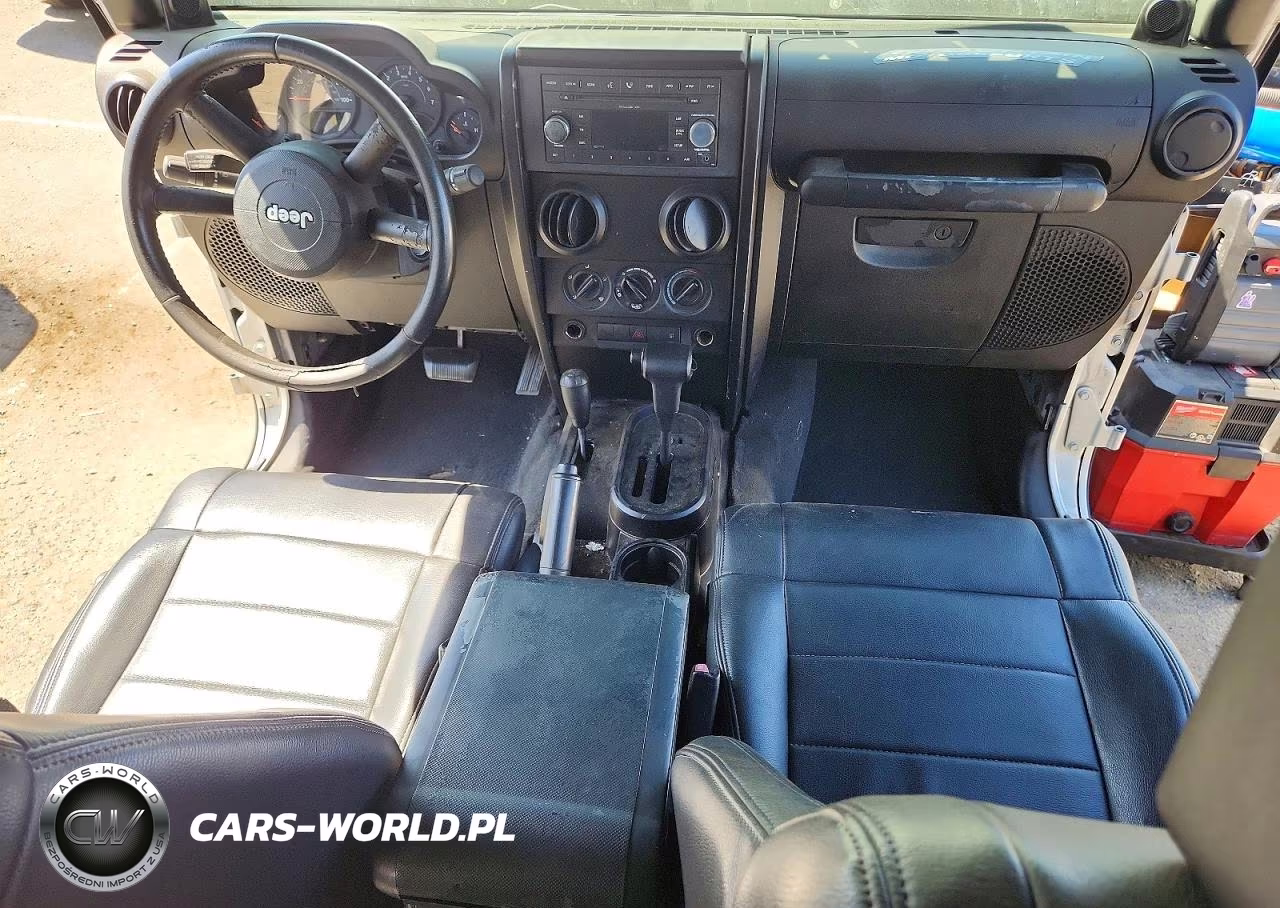 2007 Jeep Wrangler X VIN:1J4GA39167L161948 - 8