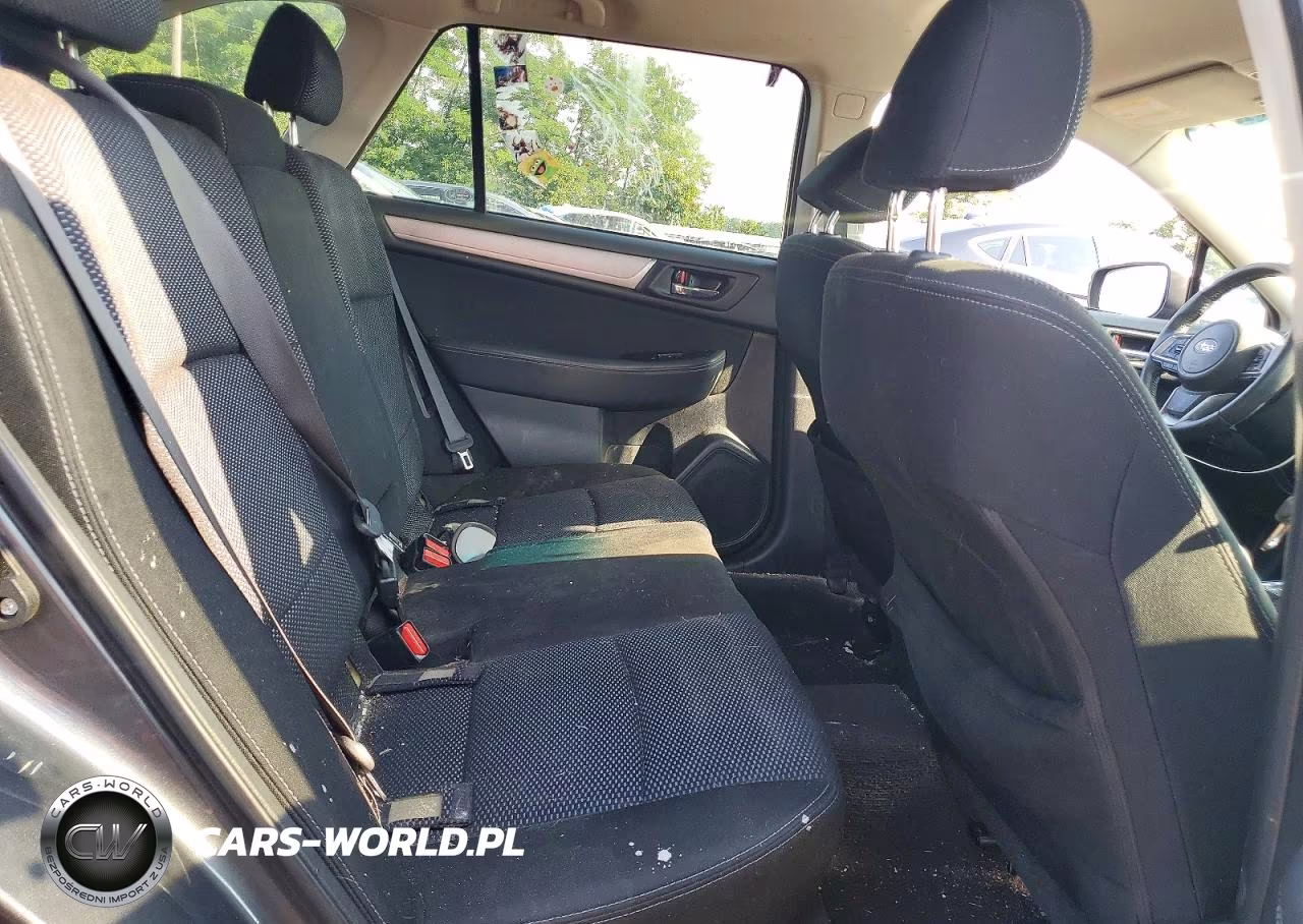 2019 Subaru Outback 2.5I Premium VIN:4S4BSAFC6K3272110 - 10