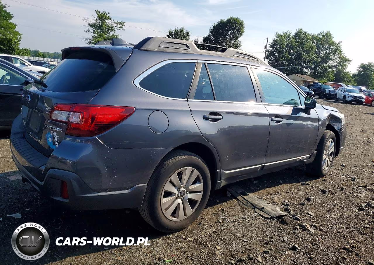 2019 Subaru Outback 2.5I Premium VIN:4S4BSAFC6K3272110 - 3