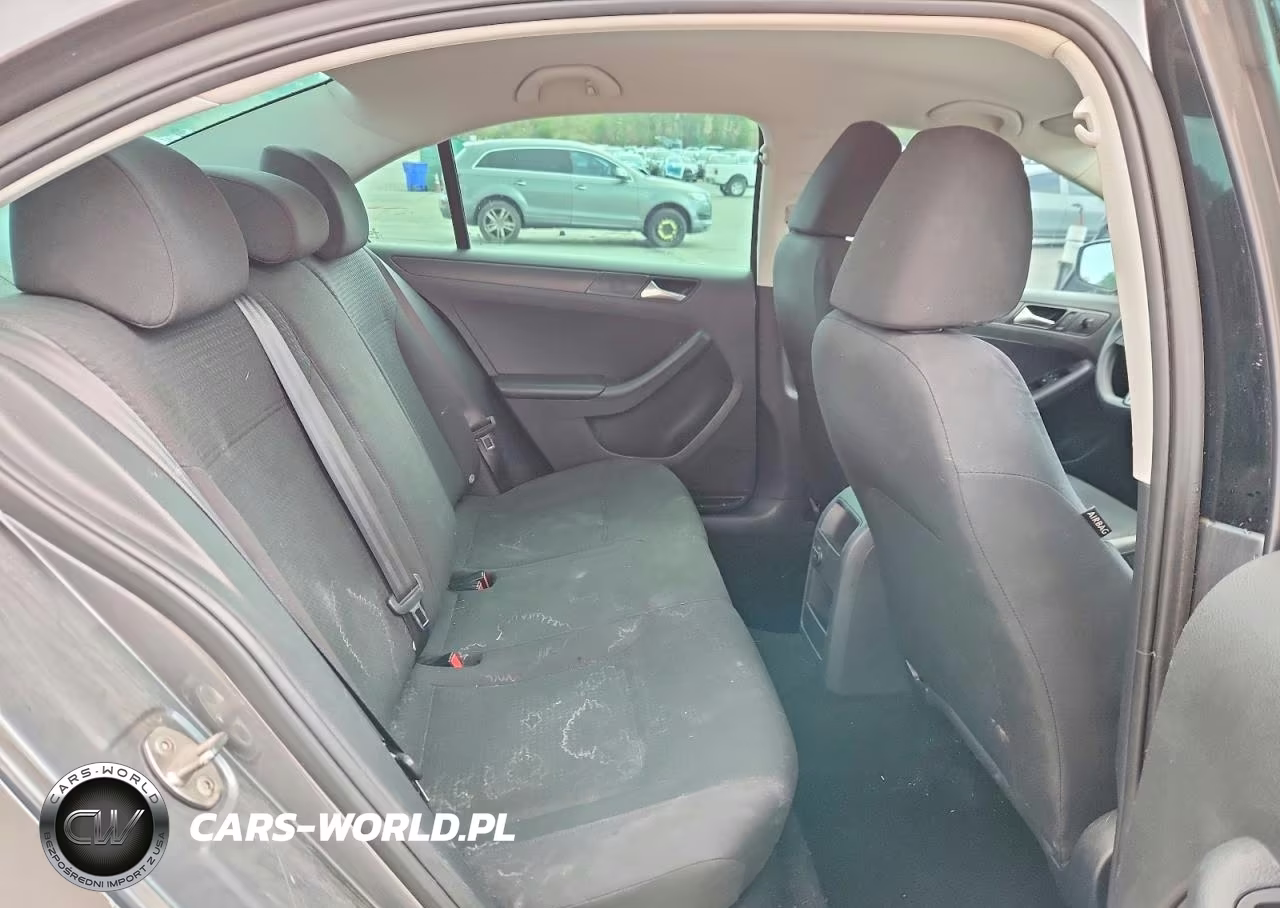 2016 Volkswagen Jetta S VIN:3VW267AJ2GM359295 - 10