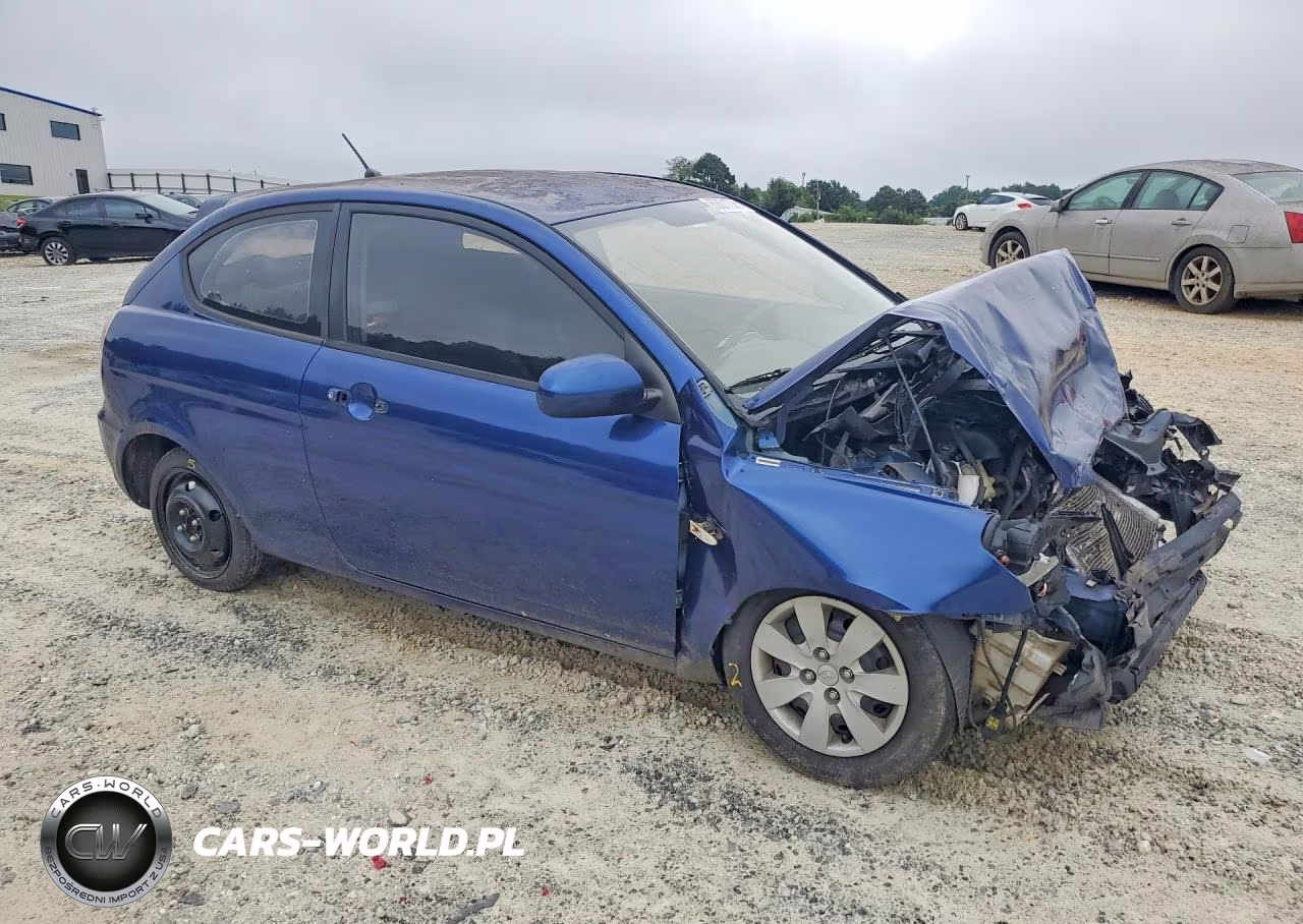 2010 Hyundai Accent Gs VIN:KMHCM3ACXAU164681 - 4