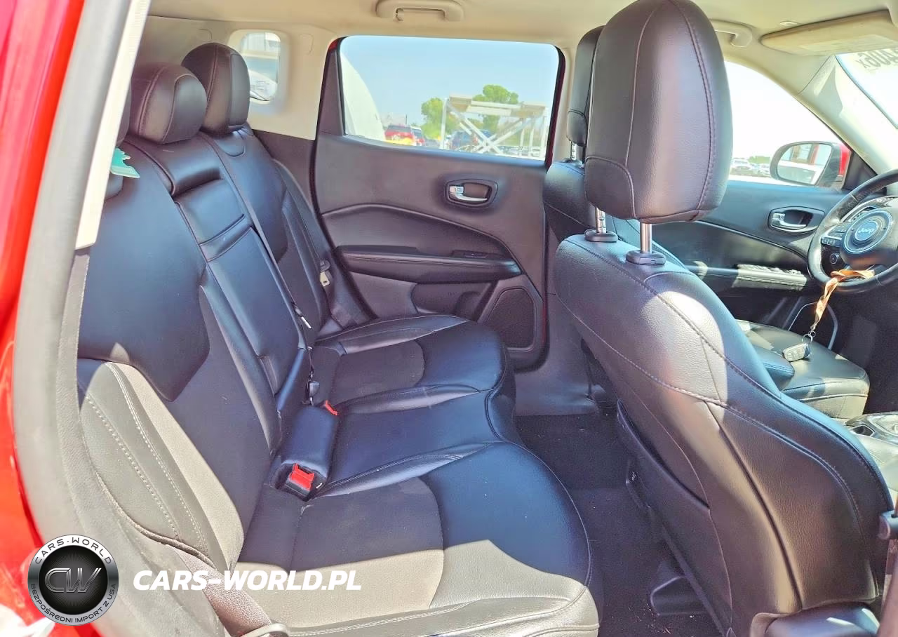 2019 Jeep Compass Latitude VIN:3C4NJCBB5KT833110 - 10
