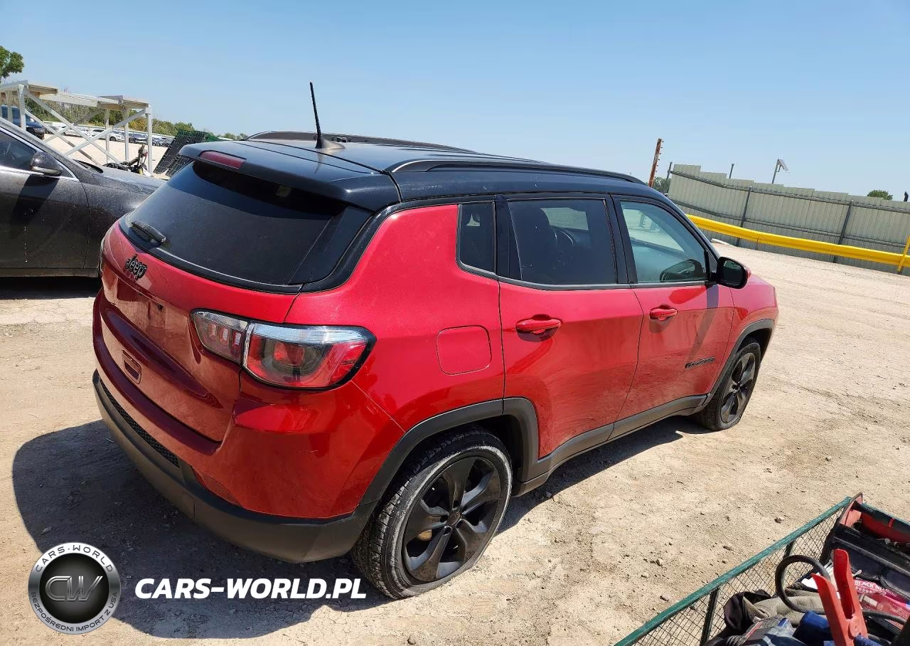 2019 Jeep Compass Latitude VIN:3C4NJCBB5KT833110 - 3