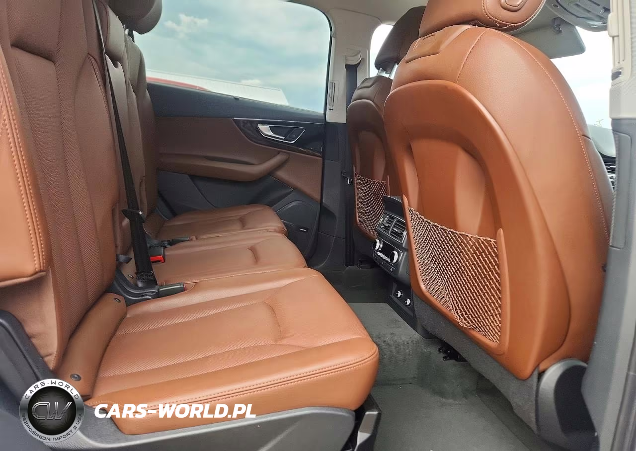 2019 Audi Q7 Prestige VIN:WA1VAAF78KD018880 - 11
