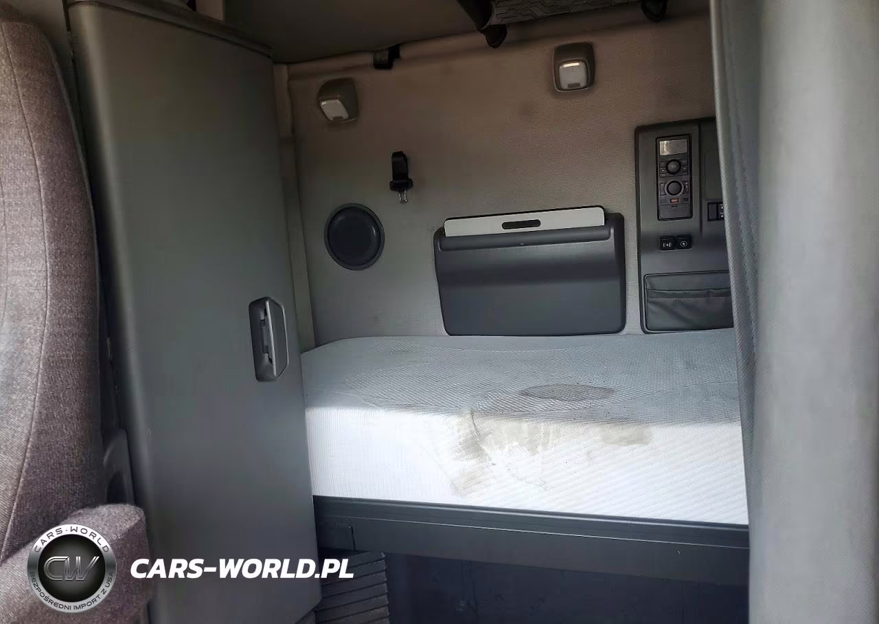 2019 Volvo Vnl Semi Truck VIN:4V4NC9TH2KN212010 - 10